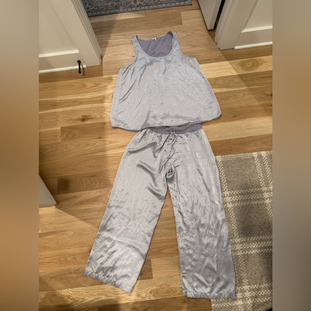 PJ Harlow Jolie pants (medium) and Laura top (small)